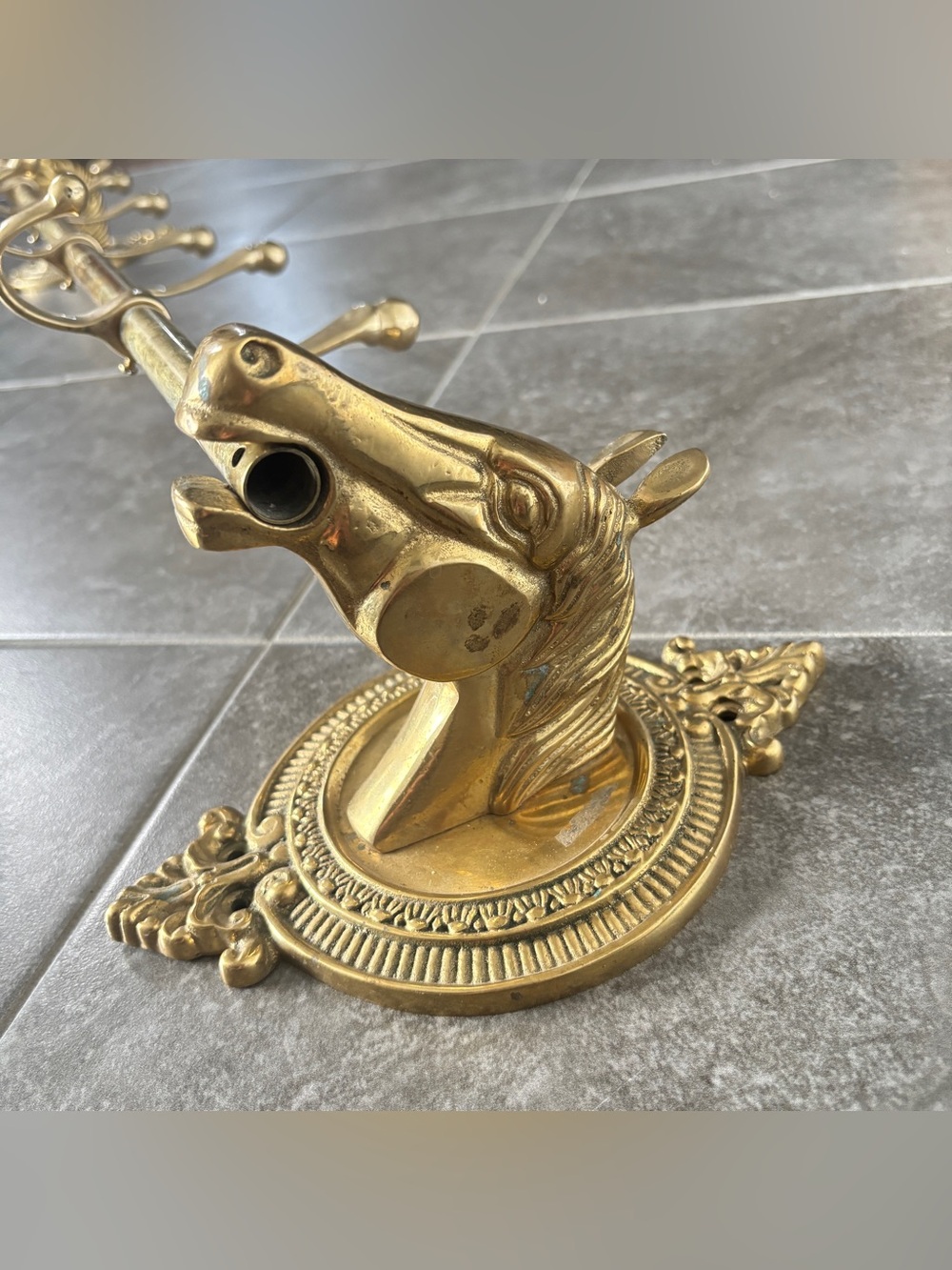 Vintage 3.5 ft Brass Horse Head Tack Rack Coat Rack, Equestrian Entryway 5 Hooks - Picture 12 of 16
